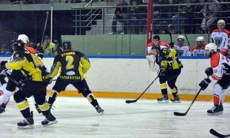 Фоторепортаж с матча ВХЛ «Сарыарка» — «Ермак» 2:0