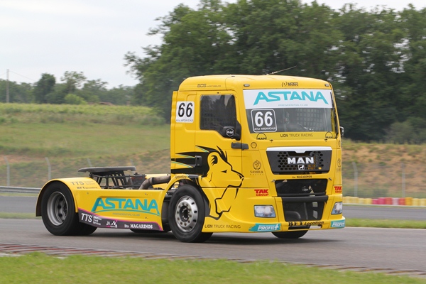«Астана» успешно выступила в Чемпионате Франции по трак-рейсингу