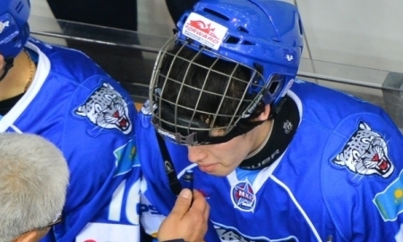 Фоторепортаж с матча МХЛ «Снежные Барсы» — «Авто» 1:3