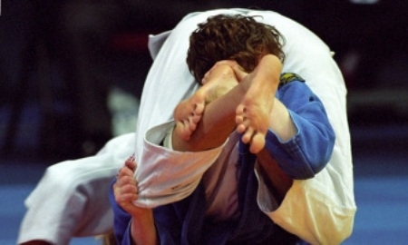 Карагандинский дзюдоист Ислам Бозбаев госпитализирован с ранением из травматики