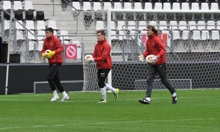 Стартовые составы «АЗ» и «Шахтера»