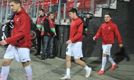 <strong>«Шахтер» после первого тайма играет вничью с «АЗ»</strong>