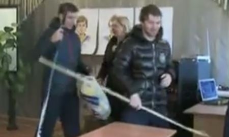 Видеосюжет о визите игроков «Казцинк-Торпедо» в спецшколу