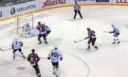 Видео шайб в матче КХЛ «Динамо» Рига — «Барыс» 3:2 Б