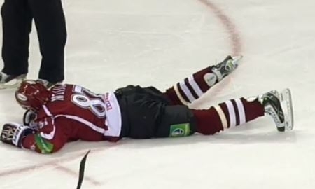 Травма Гинтса Мейи в игре с «Барысом»