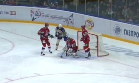 Виталий Колесник провёл сухой матч против СКА