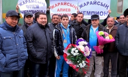 Шымкентский батутист привез «серебро» из Болгарии