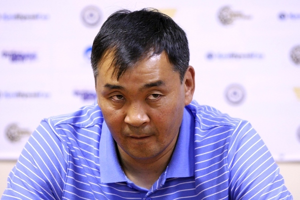 Всем сестрам по серьгам, или Футбольная слонораздача. Часть 1