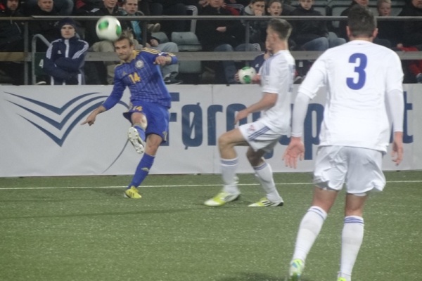 Всем сестрам по серьгам, или Футбольная слонораздача. Часть 2