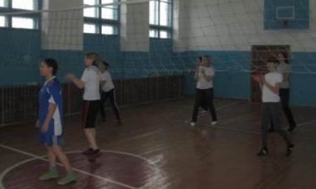 В СКО сотрудницы УИС боролись за звание сильнейшей команды по волейболу