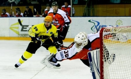 Фоторепортаж с матча ВХЛ «Спутник» — «Сарыарка» 2:8