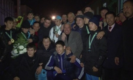 В Шымкенте встретили призеров чемпионата РК по боксу