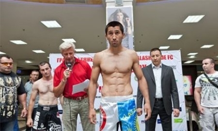 Чемпион Мира по самбо Арман Оспанов простил своему сопернику из России оскорбительный жест 