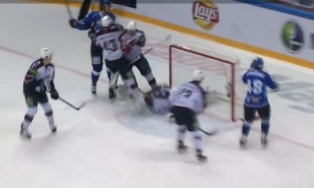 Видео шайб в матче КХЛ «Барыс» — «Сибирь» 3:4