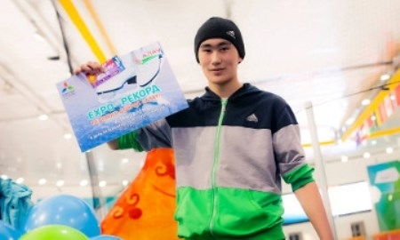 В Астане любители вписали свои имена в историю конькобежного спорта