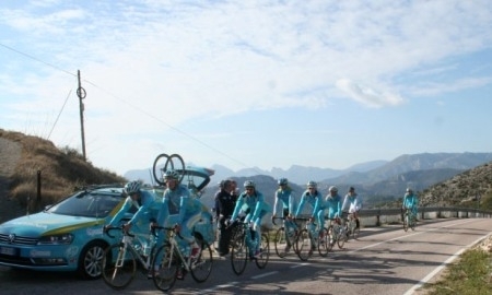 Фоторепортаж с тренировки «Астаны» в Испании