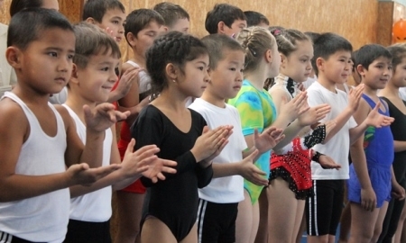 Завершился чемпионат ЮКО по прыжкам на батуте и акробатической дорожке