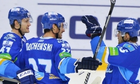 Фоторепортаж с матча КХЛ «Барыс» — «Амур» 8:2