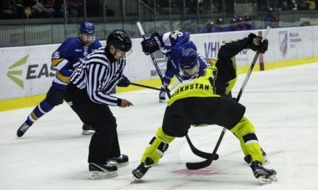 Фоторепортаж с матча ВХЛ «Казцинк-Торпедо» — «Сарыарка» 2:4
