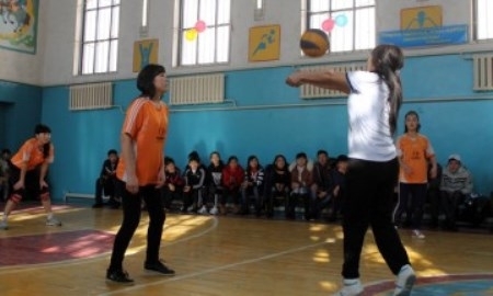 В Шымкенте прошел областной волейбольный турнир среди девушек