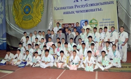 В Шымкенте прошел 17-й открытый чемпионат Казахстана по карате