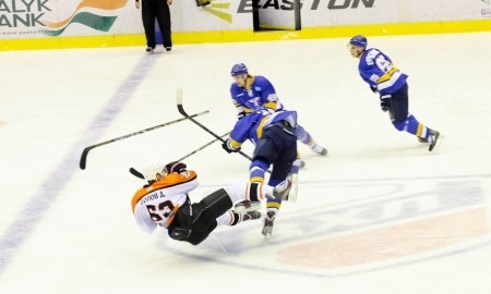 Фоторепортаж с матча ВХЛ «Казцинк-Торпедо» — «Спутник» 3:2