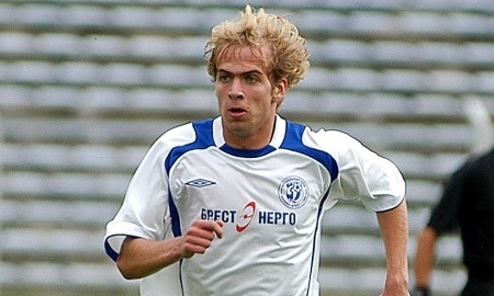 «Атырау» заключил контракты с тремя белорусскими футболистами