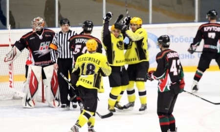 Фоторепортаж с матча ВХЛ «Нефтяник» — «Сарыарка» 3:4 Б