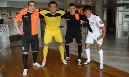 «Шахтёр» представил новую форму