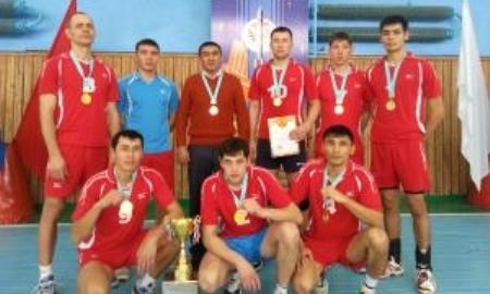 В Байконуре прошел открытый турнир по волейболу