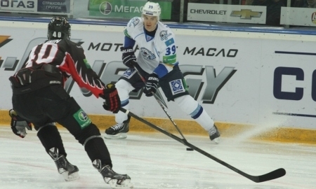 Видео шайб в матче КХЛ «Авангард» — «Барыс» 4:5 О.Т