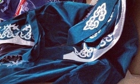 Головкин выйдет на ринг против Адамы в новом шапане