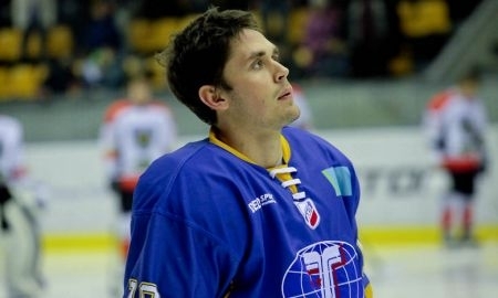 Фоторепортаж с матча ВХЛ «Казцинк-Торпедо» — «Ермак» 4:2