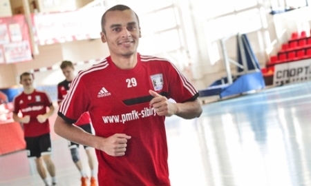 Сидней перешел в «Сибиряк»