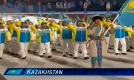 <strong>Сборная Казахстана прошла по стадиону «Фишт»</strong>