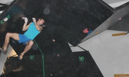 В Караганде завершился первый этап Кубка РК по скалолазанию на искуственном рельефе