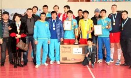 В Кызылорде заврешился республиканский турнир по волейболу памяти Николая Шиндина