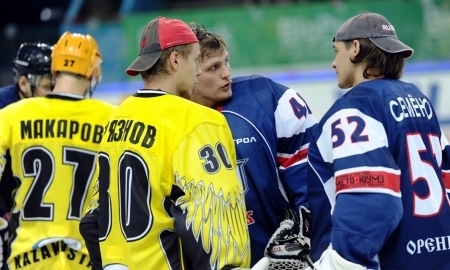 Букмекеры верят в победы «Казцинк-Торпедо» и «Сарыарки» в предстоящих матчах ВХЛ