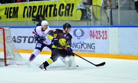 Фоторепортаж с матча ВХЛ «Сарыарка» — «Южный Урал» 4:7
