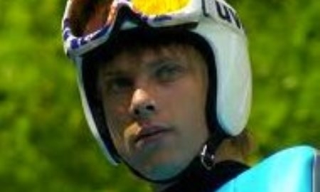 Пчелинцев и Жапаров не пробились в финал большого трамплина в Сочи