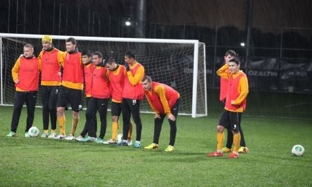 «Кайрат» уступил «Карпатам»