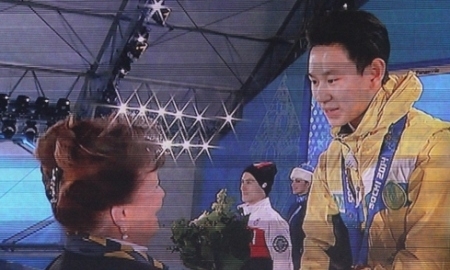 Фоторепортаж с награждения Дениса Тена в Сочи