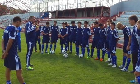 Юношеская сборная Казахстана обыграла сверстников из Грузии