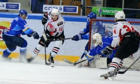 Фоторепортаж с матча МХЛ «Снежные Барсы» — «Омские Ястребы» 2:5