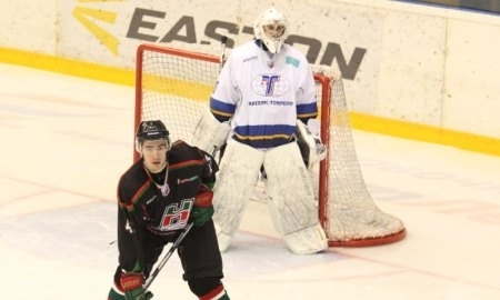 Фоторепортаж с матча ВХЛ «Нефтяник» — «Казцинк-Торпедо» 2:1