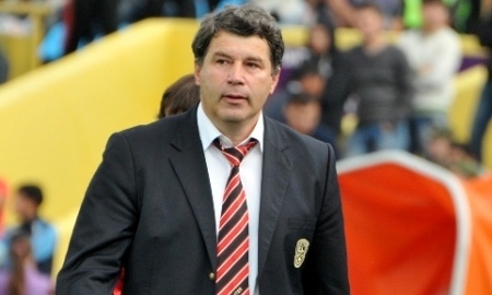 <strong>Старшим тренером сборной Казахстана стал Виктор Кумыков</strong>