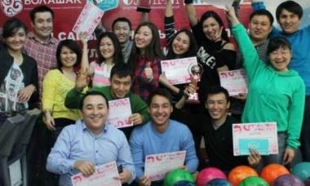 В Алматы прошел благотворительный турнир по боулингу