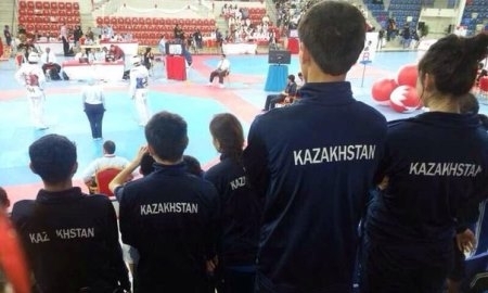 Казахстанские таэквондисты выступают на турнире в Бахрейне