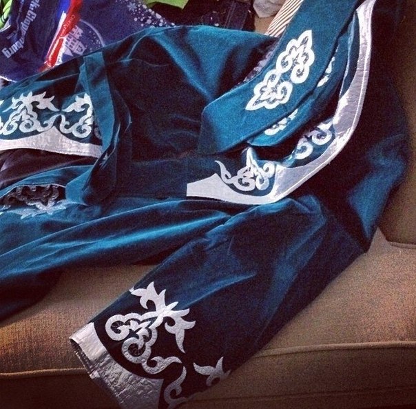 Головкин выйдет на ринг против Адамы в новом шапане