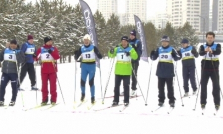 В первый весенний день МИД РК организовало лыжные гонки